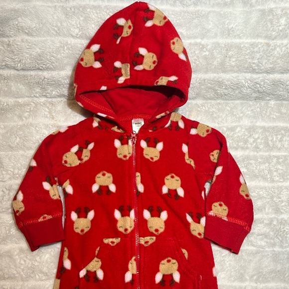 HB reindeer pajamas with a hoodie. Sz 6-9 mos. Red. Zip front - Picture 1 of 7